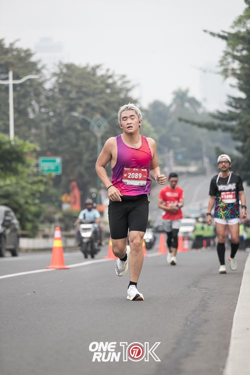 Race photo from ONE RUN 10K 2025