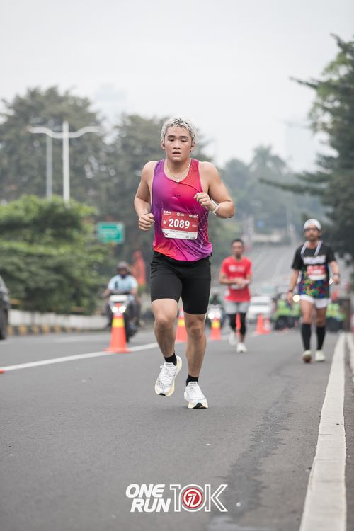 Race photo from ONE RUN 10K 2025
