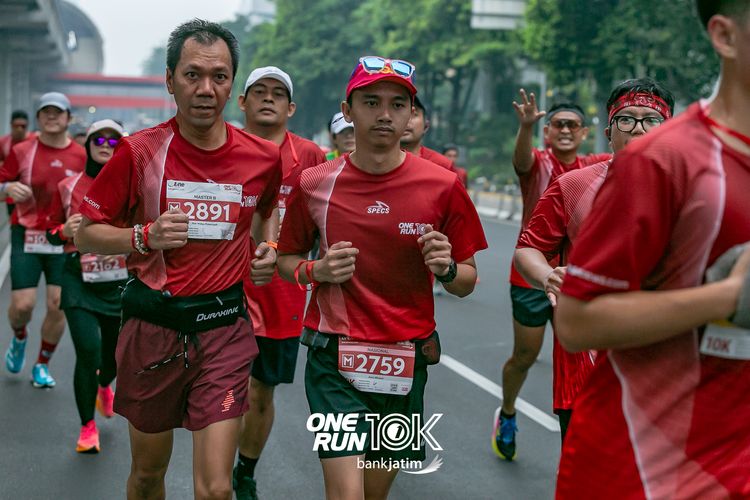 Race photo from ONE RUN 10 K