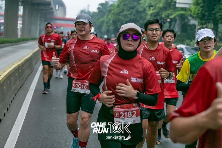 Race photo from ONE RUN 10 K