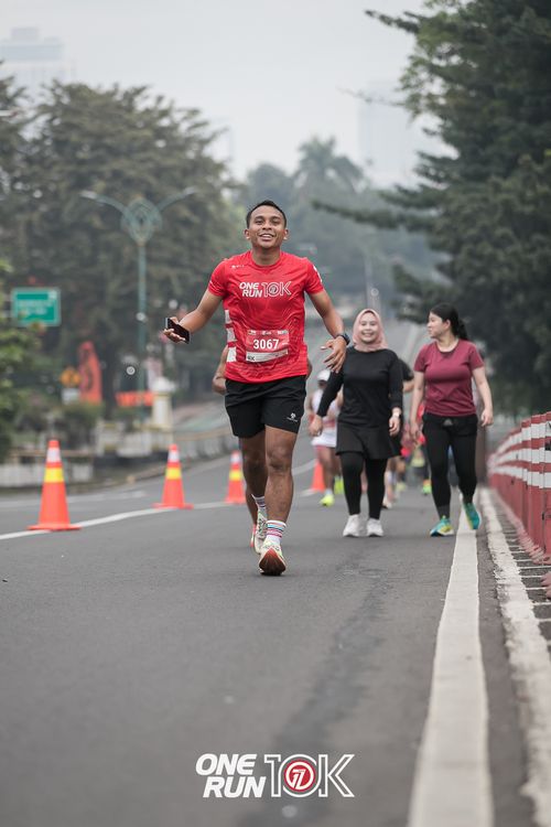 Race photo from ONE RUN 10K 2025