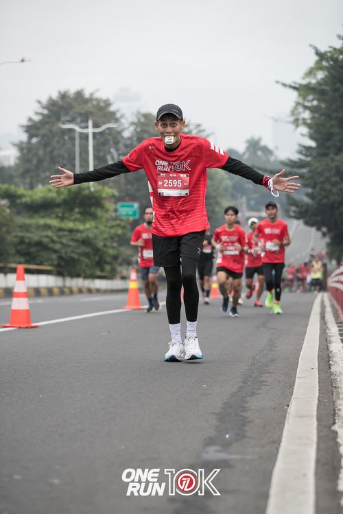 Race photo from ONE RUN 10K 2025