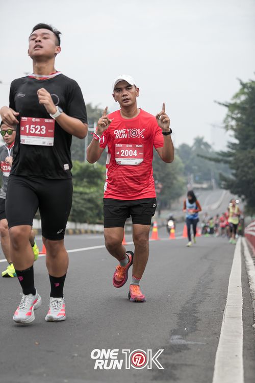 Race photo from ONE RUN 10K 2025