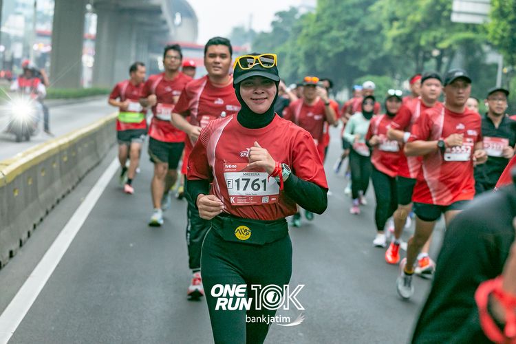 Race photo from ONE RUN 10 K