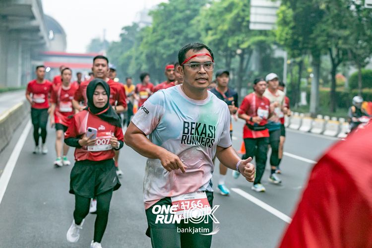 Race photo from ONE RUN 10 K