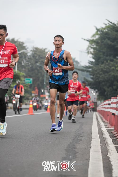 Race photo from ONE RUN 10K 2025