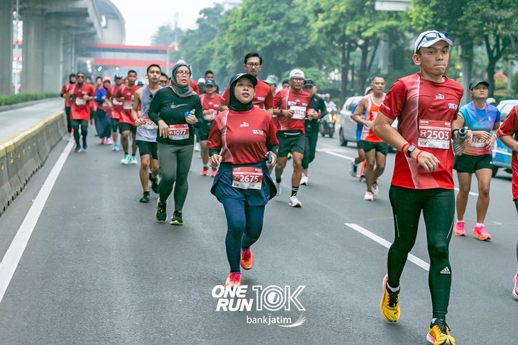 Race photo from ONE RUN 10 K