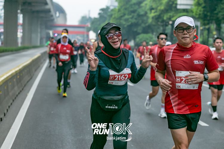 Race photo from ONE RUN 10 K