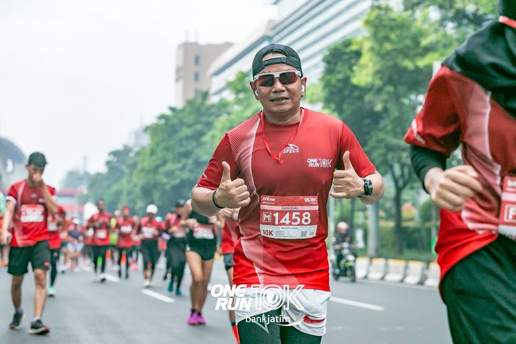 Race photo from ONE RUN 10 K