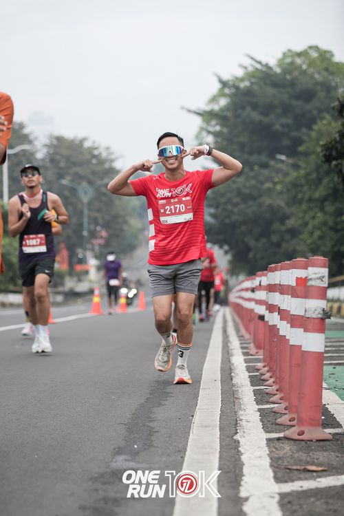 Race photo from ONE RUN 10K 2025