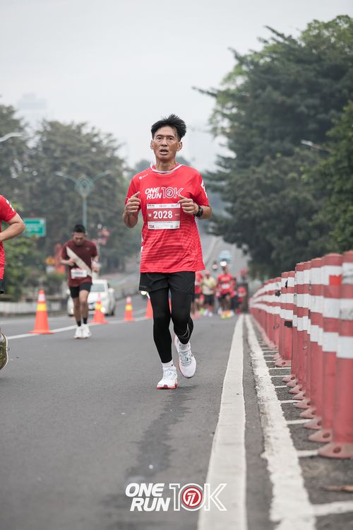 Race photo from ONE RUN 10K 2025