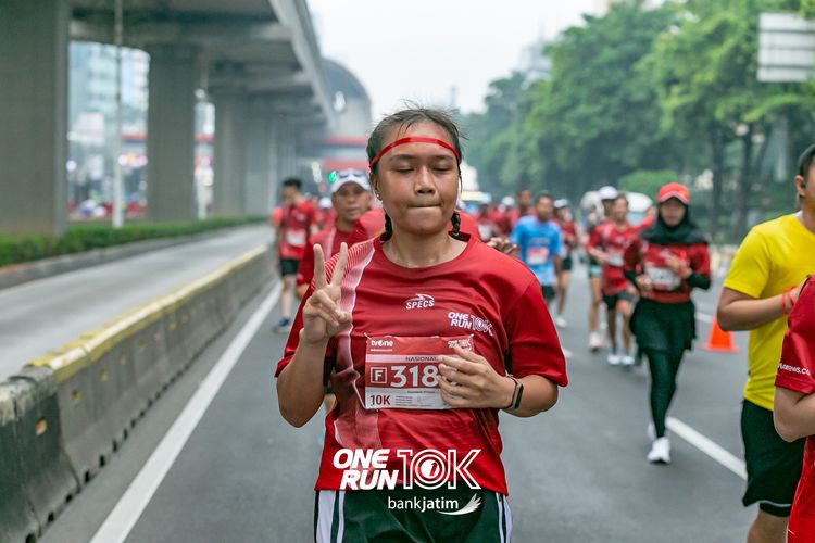 Race photo from ONE RUN 10 K