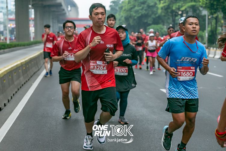 Race photo from ONE RUN 10 K