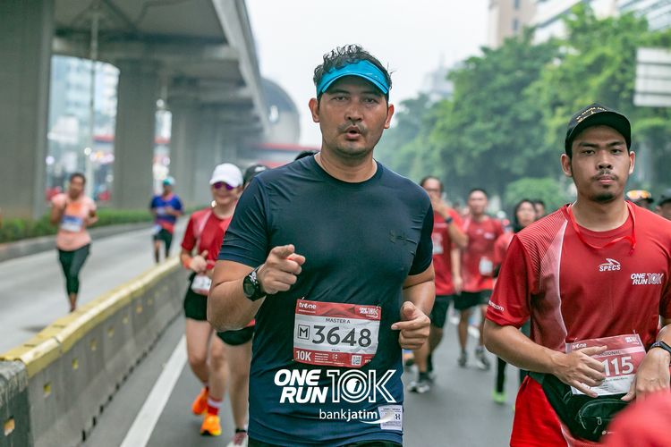 Race photo from ONE RUN 10 K