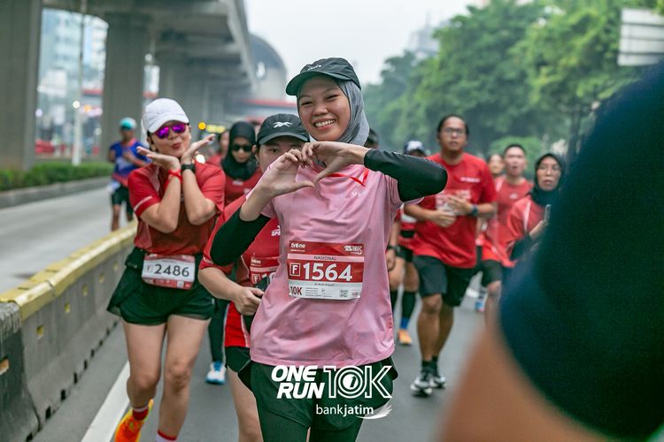 Race photo from ONE RUN 10 K
