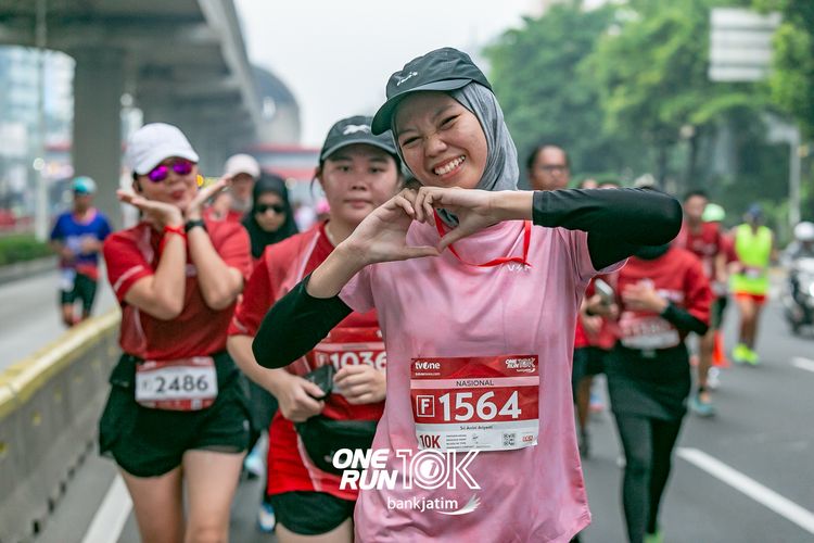 Race photo from ONE RUN 10 K