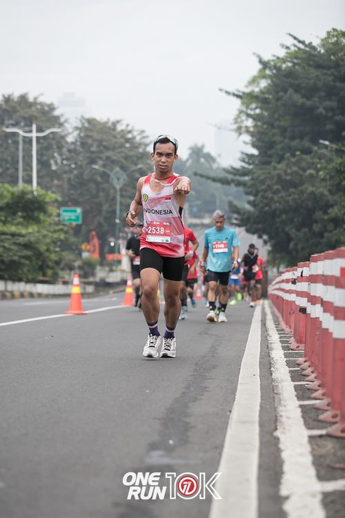 Race photo from ONE RUN 10K 2025