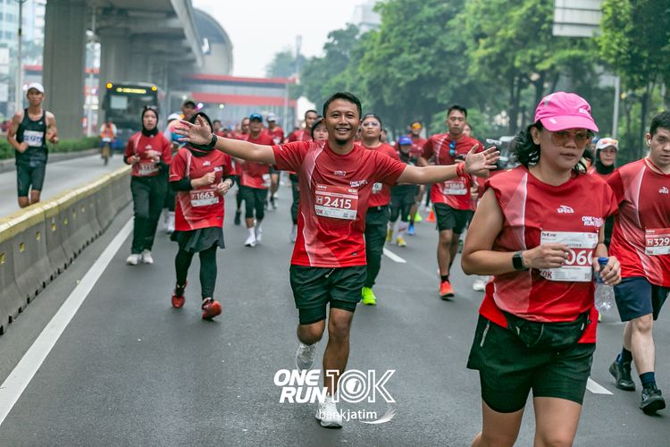 Race photo from ONE RUN 10 K