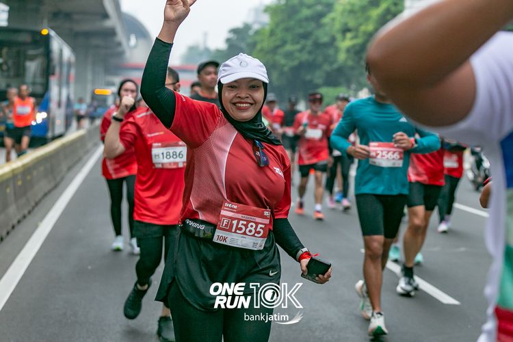 Race photo from ONE RUN 10 K