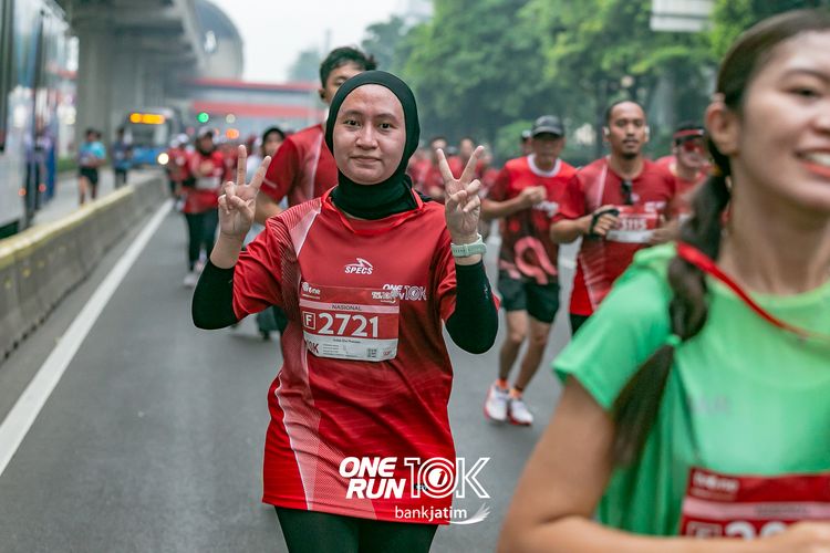 Race photo from ONE RUN 10 K