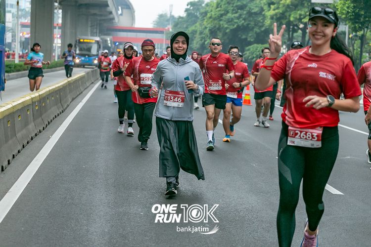 Race photo from ONE RUN 10 K