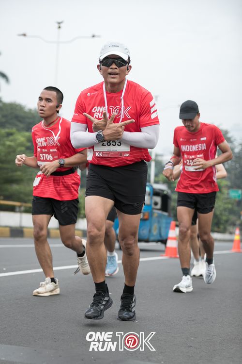 Race photo from ONE RUN 10K 2025
