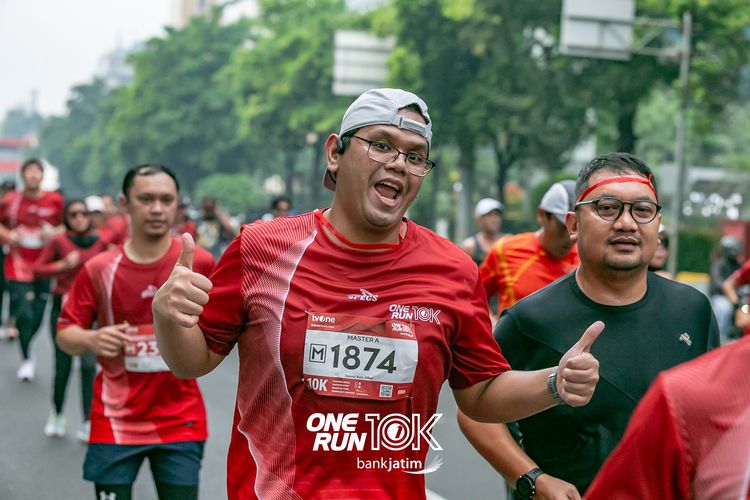 Race photo from ONE RUN 10 K