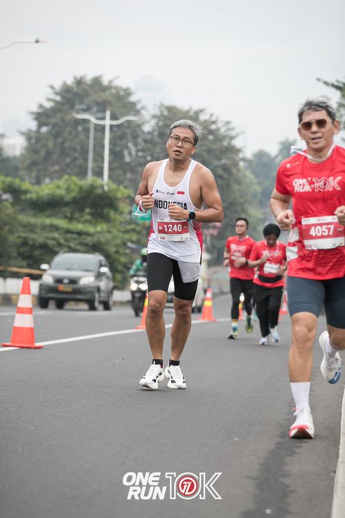 Race photo from ONE RUN 10K 2025