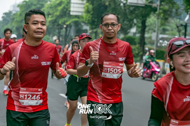 Race photo from ONE RUN 10 K