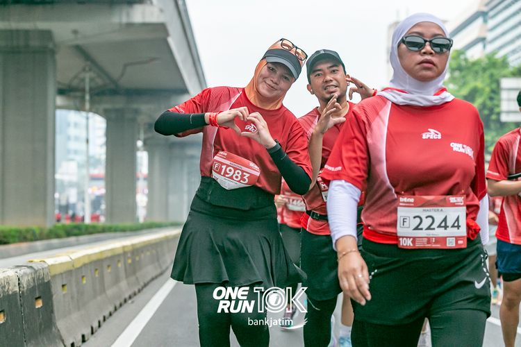 Race photo from ONE RUN 10 K