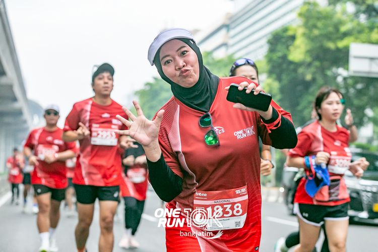 Race photo from ONE RUN 10 K