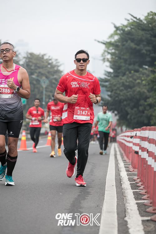 Race photo from ONE RUN 10K 2025