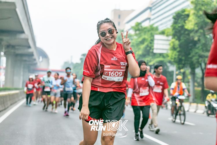 Race photo from ONE RUN 10 K