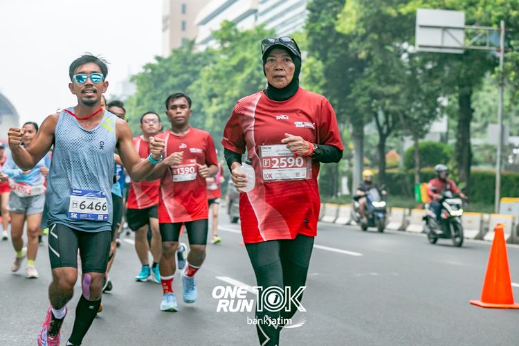 Race photo from ONE RUN 10 K
