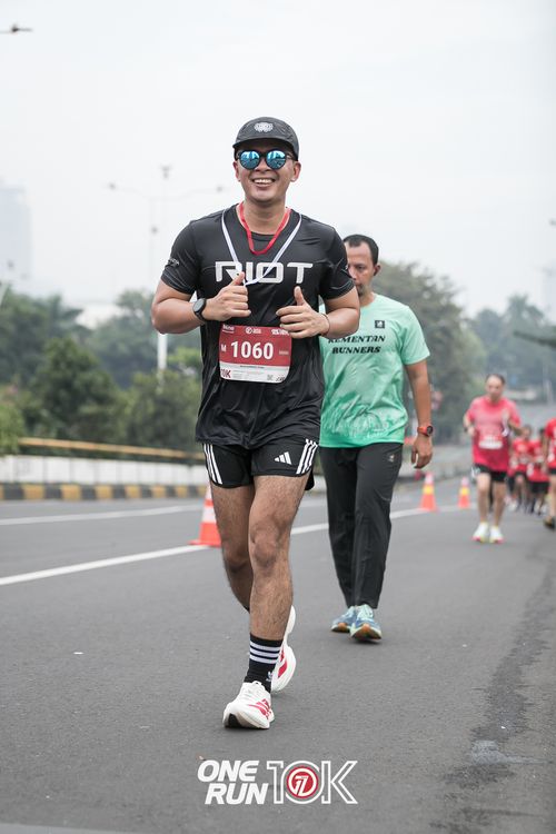 Race photo from ONE RUN 10K 2025