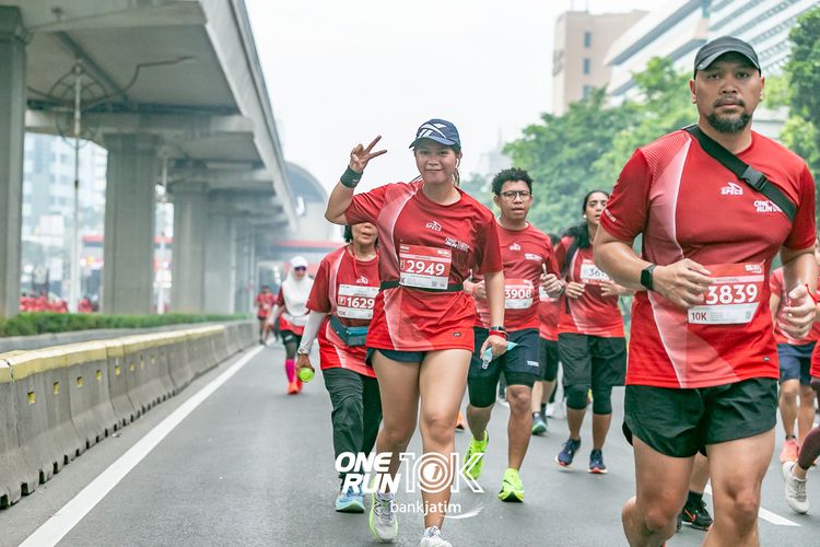 Race photo from ONE RUN 10 K