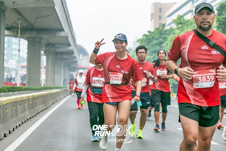 Race photo from ONE RUN 10 K