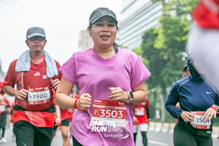 Race photo from ONE RUN 10 K