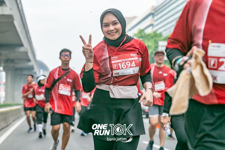 Race photo from ONE RUN 10 K