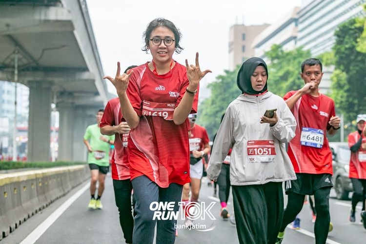 Race photo from ONE RUN 10 K