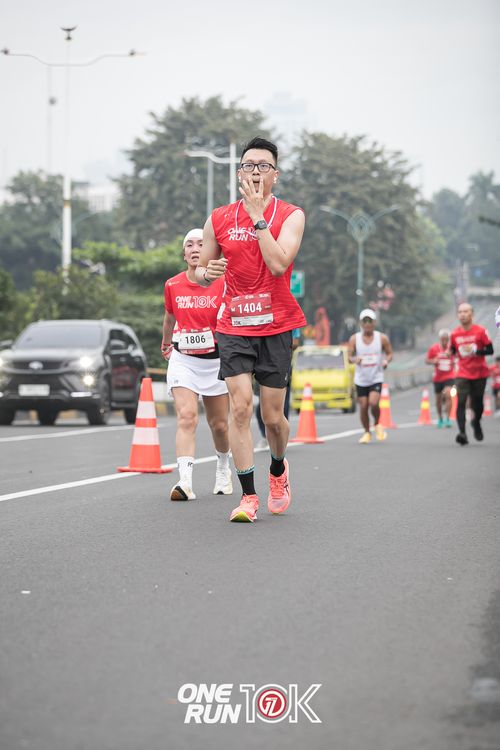 Race photo from ONE RUN 10K 2025