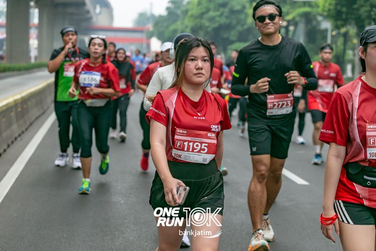 Race photo from ONE RUN 10 K