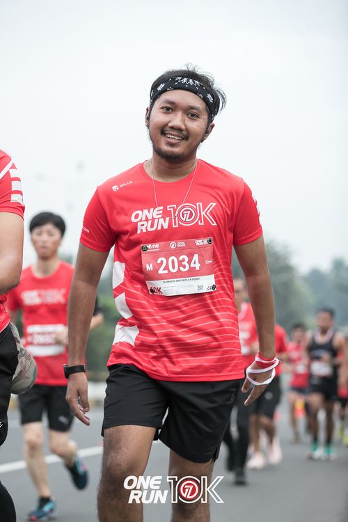 Race photo from ONE RUN 10K 2025
