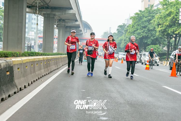 Race photo from ONE RUN 10 K