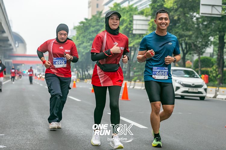 Race photo from ONE RUN 10 K