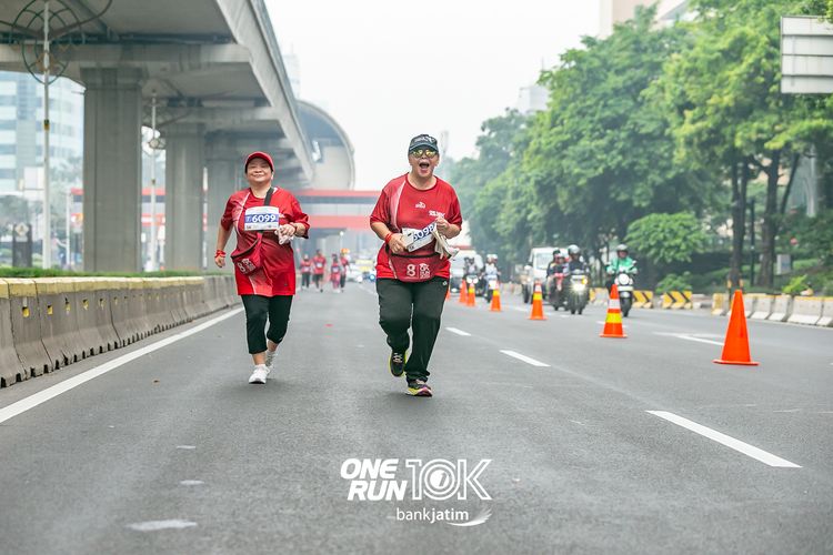 Race photo from ONE RUN 10 K