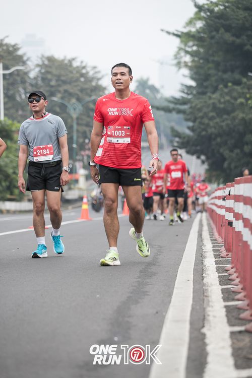 Race photo from ONE RUN 10K 2025