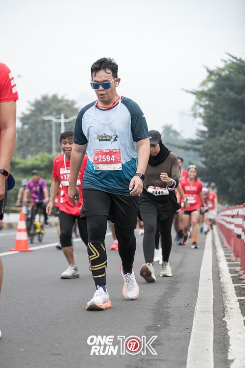 Race photo from ONE RUN 10K 2025