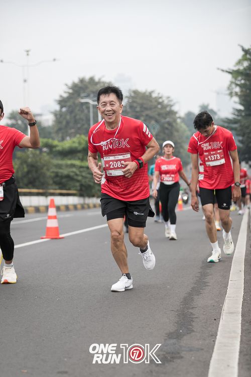Race photo from ONE RUN 10K 2025