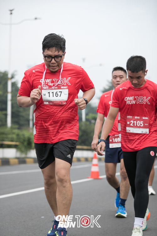 Race photo from ONE RUN 10K 2025